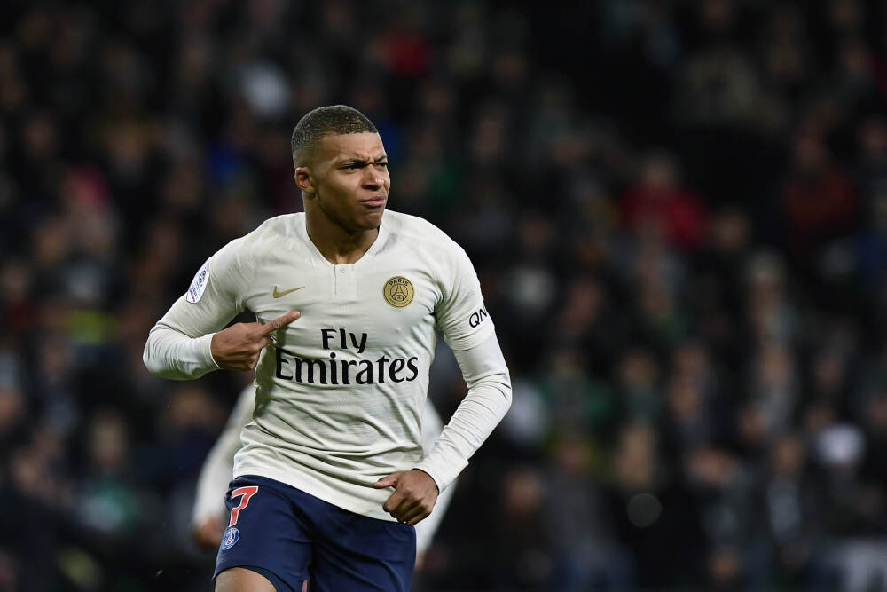 一心想骑在人民头上作威作福? “全职考公”这种歪风应当遏制